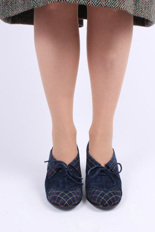 1940'er pumps i ruskind med flerfarvet syet mønster - Marineblå - Edith
