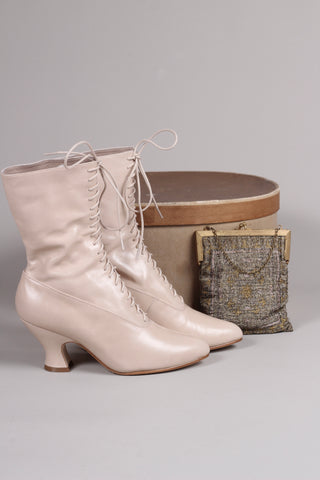 Edwardiansk snørestøvle med pompadour hæl, 1900-1915 - Cream - Rose