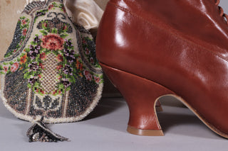 Edwardiansk snørestøvle med pompadour hæl, 1900-1915 -cognac brun - Rose